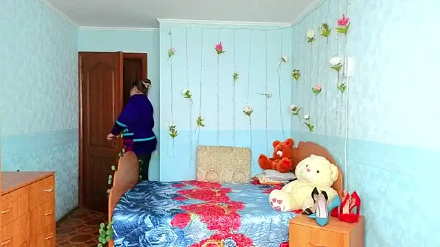 Audrey Aura online show from 10.09.25