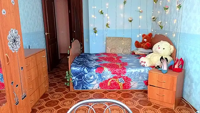 Audrey Aura online show from 10.10.25