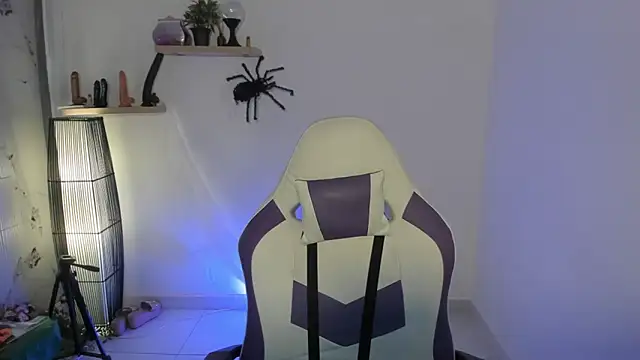 scarlett enjoy1 online show from 10.29.25