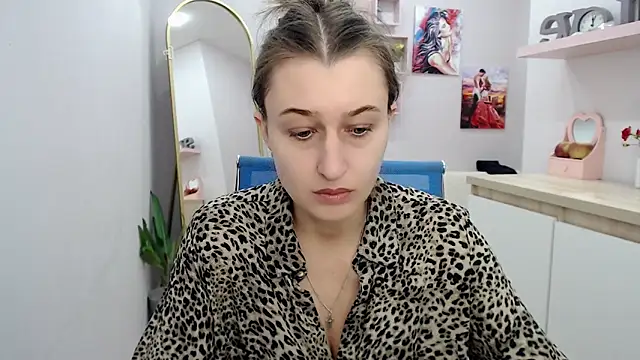 muriel elvin online show from 10.06.25