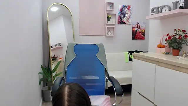 muriel elvin online show from 12.18.25