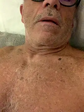 Snapshot of MARCO_NI chatting on 10.08.25 MARCO NI online show from 10.08.25