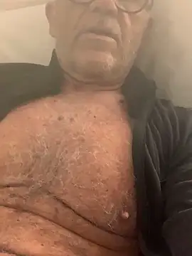 Snapshot of MARCO_NI chatting on 11.22.25 MARCO NI online show from 11.22.25