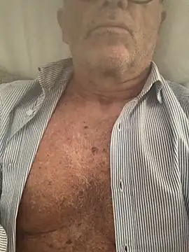 Snapshot of MARCO_NI chatting on 11.25.25 MARCO NI online show from 11.25.25