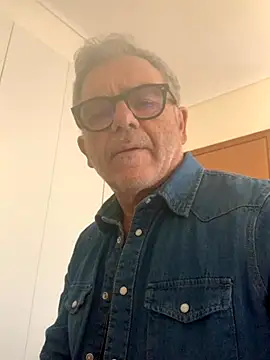 Snapshot of MARCO_NI chatting on 12.02.25 MARCO NI online show from 12.02.25