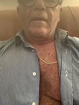 Snapshot of MARCO_NI chatting on 12.16.25 MARCO NI online show from 12.16.25