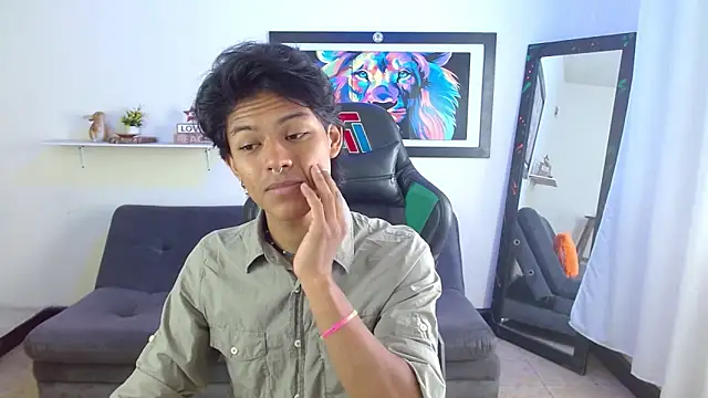 Snapshot of dreyk20 chatting on 11.12.25 dreyk20 online show from 11.12.25