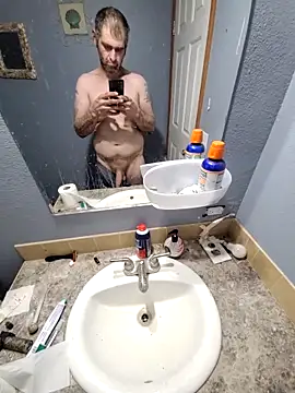 Snapshot of Bigdickcraig11 chatting on 10.04.25 Bigdickcraig11 online show from 10.04.25