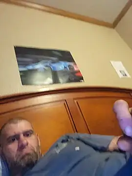 Snapshot of Bigdickcraig11 chatting on 10.19.25 Bigdickcraig11 online show from 10.19.25