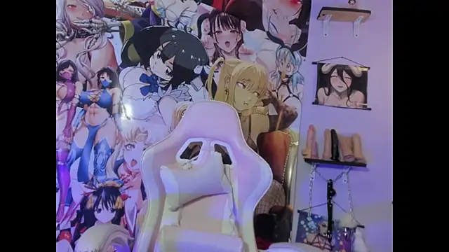 Kylie Moan online show from 10.12.25