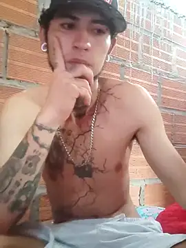 Snapshot of Tattoboy19cm chatting on 10.29.25 Tattoboy19cm online show from 10.29.25