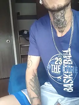 Snapshot of Tattoboy19cm chatting on 11.20.25 Tattoboy19cm online show from 11.20.25