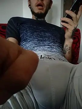 Snapshot of Tattoboy19cm chatting on 12.16.25 Tattoboy19cm online show from 12.16.25