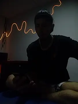 Snapshot of Tattoboy19cm chatting on 01.07.26 Tattoboy19cm online show from 01.07.26