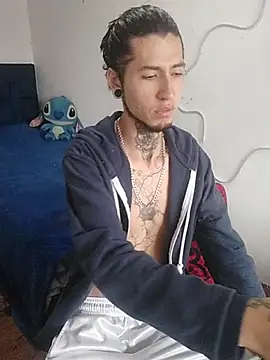 Snapshot of Tattoboy19cm chatting on 02.20.26 Tattoboy19cm online show from 02.20.26