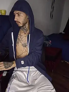 Snapshot of Tattoboy19cm chatting on 07.09.26 Tattoboy19cm online show from 07.09.26