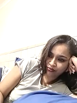 cute indianxo online show from 10.27.25