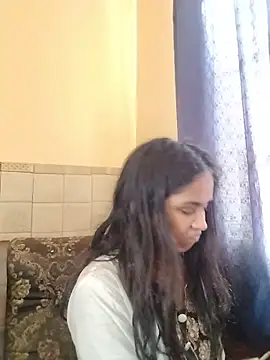 Snapshot of cute_indianxo chatting on 06.11.26 cute indianxo online show from 06.11.26