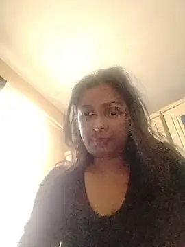 Snapshot of cute_indianxo chatting on 07.18.26 cute indianxo online show from 07.18.26