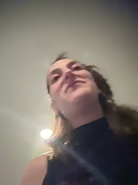 MrsSizzle online show from 10.19.25