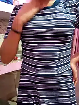 Snapshot of laleela1 chatting on 09.19.25 laleela1 online show from 09.19.25