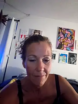 PhynneNicole online show from 11.07.25