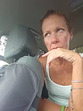 PhynneNicole online show from 11.27.25