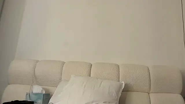 Snapshot of GiuliaDollx chatting on 09.24.25 GiuliaDollx online show from 09.24.25