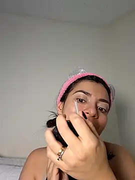 Snapshot of AmaiaSalvatore chatting on 09.15.25 AmaiaSalvatore online show from 09.15.25