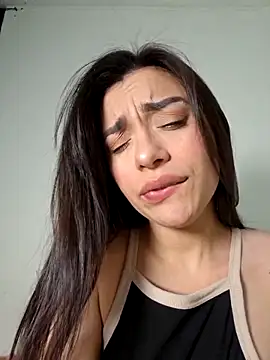 Snapshot of AmaiaSalvatore chatting on 10.02.25 AmaiaSalvatore online show from 10.02.25