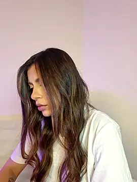 Snapshot of AmaiaSalvatore chatting on 10.09.25 AmaiaSalvatore online show from 10.09.25