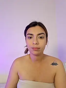 Snapshot of AmaiaSalvatore chatting on 10.15.25 AmaiaSalvatore online show from 10.15.25