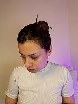 Snapshot of AmaiaSalvatore chatting on 11.06.25 AmaiaSalvatore online show from 11.06.25