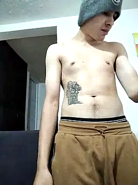 Snapshot of Loveshady981 chatting on 11.18.25 Loveshady981 online show from 11.18.25