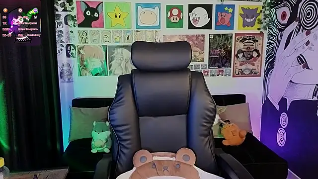 Snapshot of Yuhwan_ chatting on 11.16.25 Yuhwan online show from 11.16.25