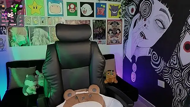 Snapshot of Yuhwan_ chatting on 11.18.25 Yuhwan online show from 11.18.25