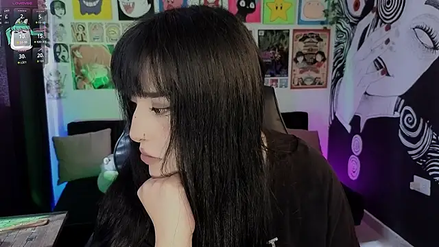 Yuhwan  online show from 02.20.26