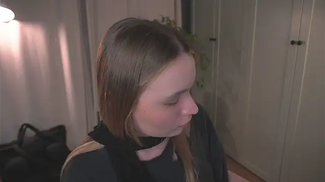 lisa schiele online show from 02.07.26