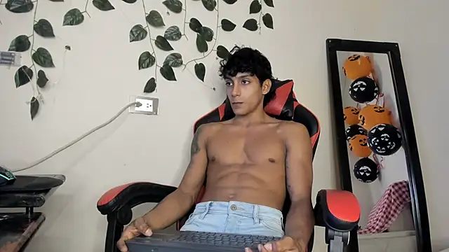 axel rousse2 online show from 10.26.25