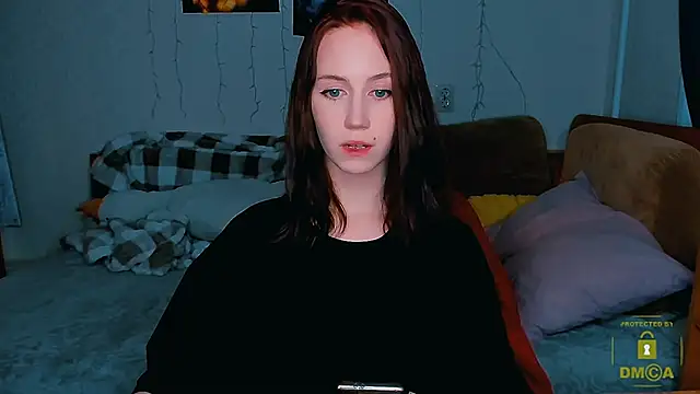 Snapshot of zaebali_ chatting on 10.05.25 zaebali online show from 10.05.25