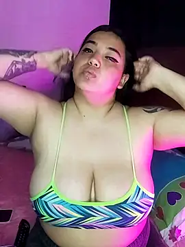 Snapshot of kittenFreyja_ chatting on 09.11.25 kittenFreyja online show from 09.11.25