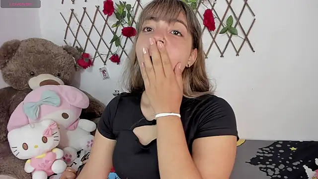 Snapshot of emma_grays2 chatting on 10.02.25 emma grays2 online show from 10.02.25