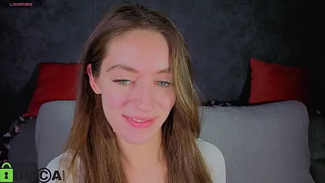 Snapshot of Agnes_Wells chatting on 11.28.25 Agnes Wells online show from 11.28.25