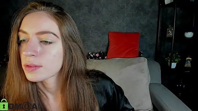 Agnes Wells online show from 01.08.26