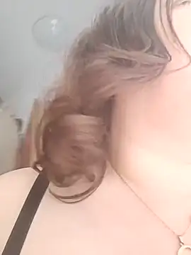 Feuchtekitty92xh online show from 09.24.25