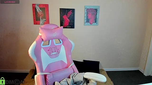 Casey Sweeet online show from 10.11.25