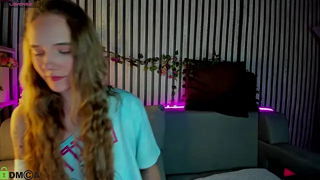 Casey Sweeet online show from 02.19.26