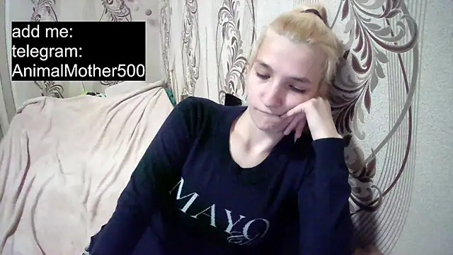 Snapshot of AlissaClark chatting on 05.14.26 AlissaClark online show from 05.14.26