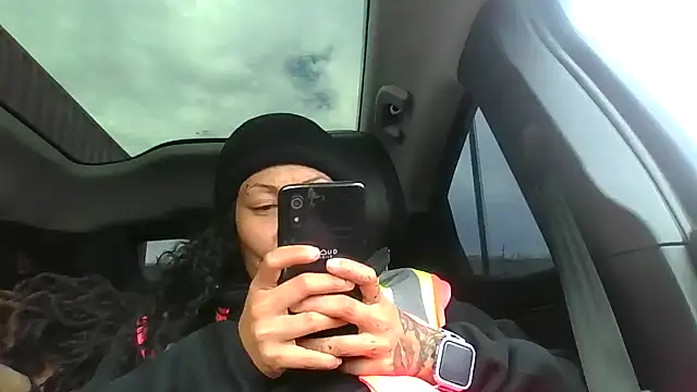 Flossee online show from 11.12.25