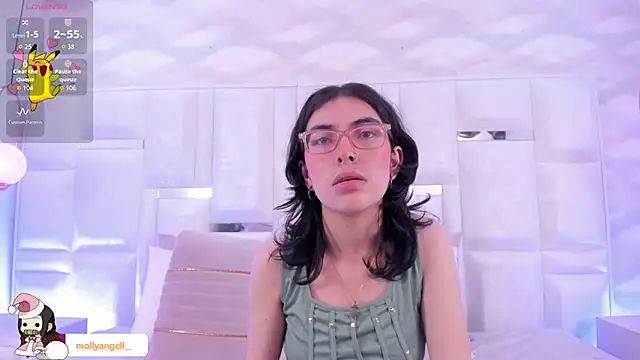 Im Molly Angel online show from 12.01.25